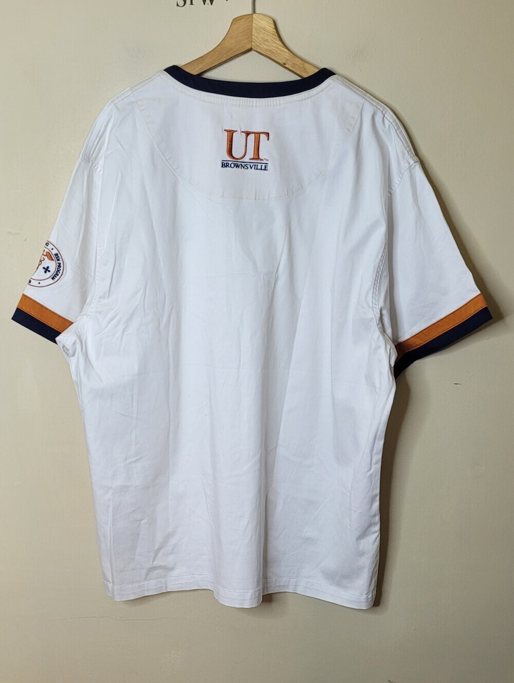 University Of Texas Brownsville College Of Nursing Scrub Top XL - Picture 6 of 8